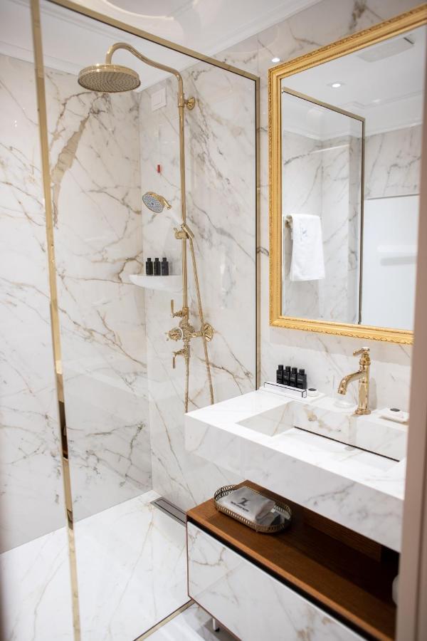 Seven Luxury Suites Tirana Exterior foto